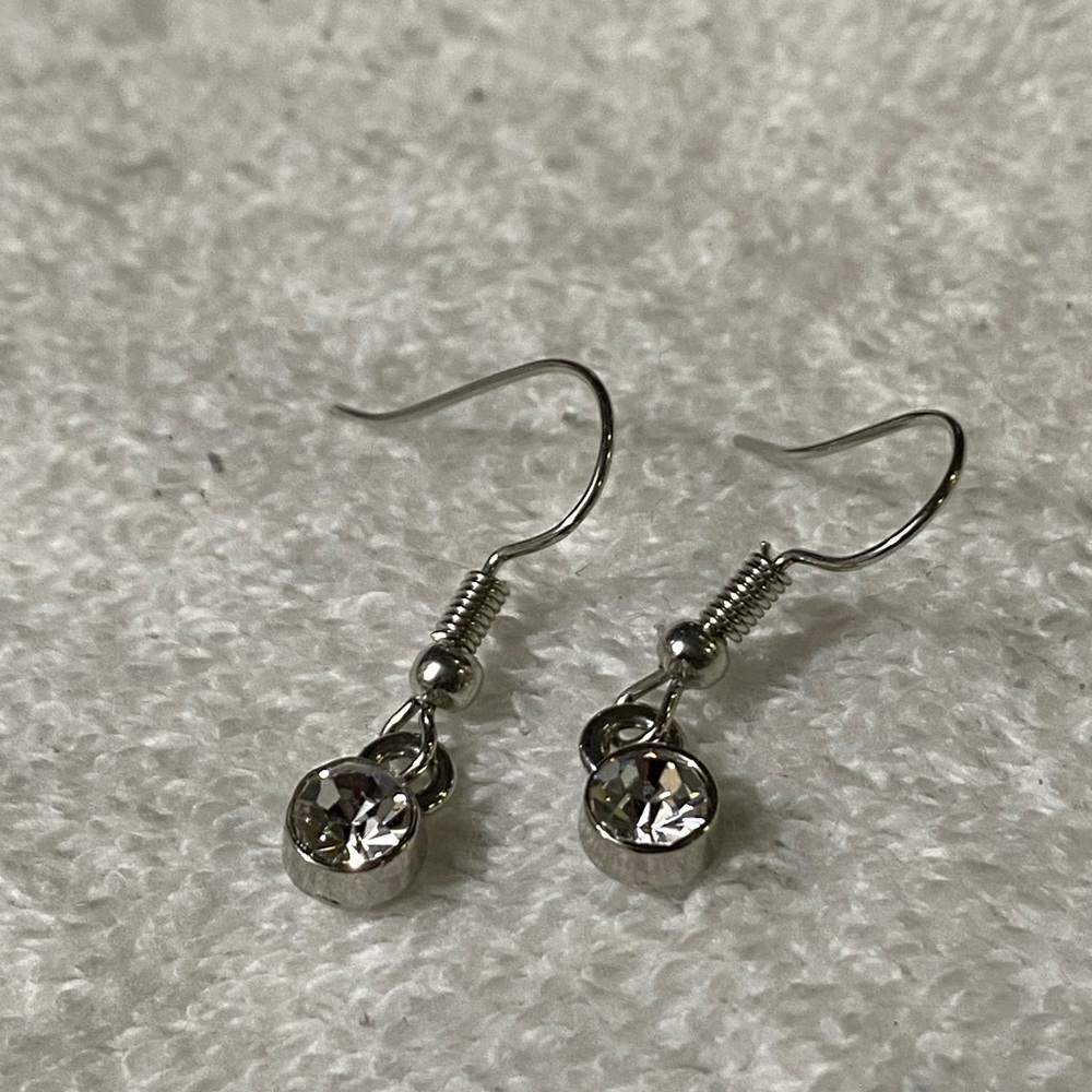Single Stone Dangle Earrings